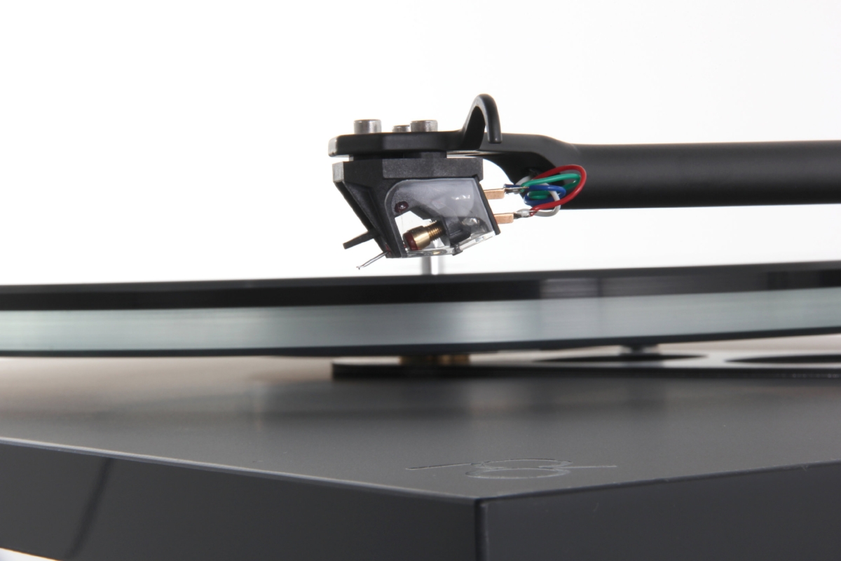 Rega P6 -2- Audio Elite Colombia