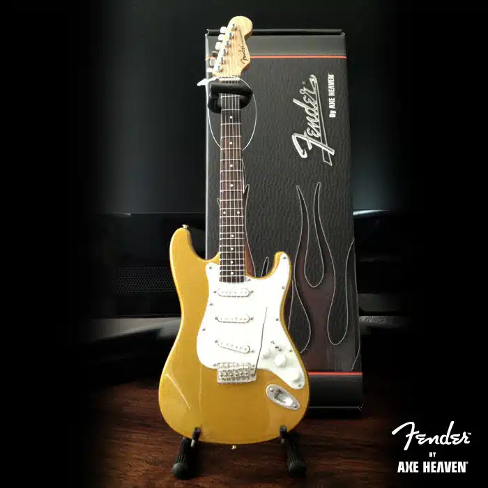 MetallicGoldFenderStratReplicaAudioEliteColombia