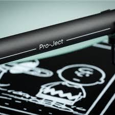 Audio Elite – Pro-Ject Audio – Peanuts Turntable (75 Years Ed. Limitada Peanuts – Snoopy y Charlie Brown) 1 (1)