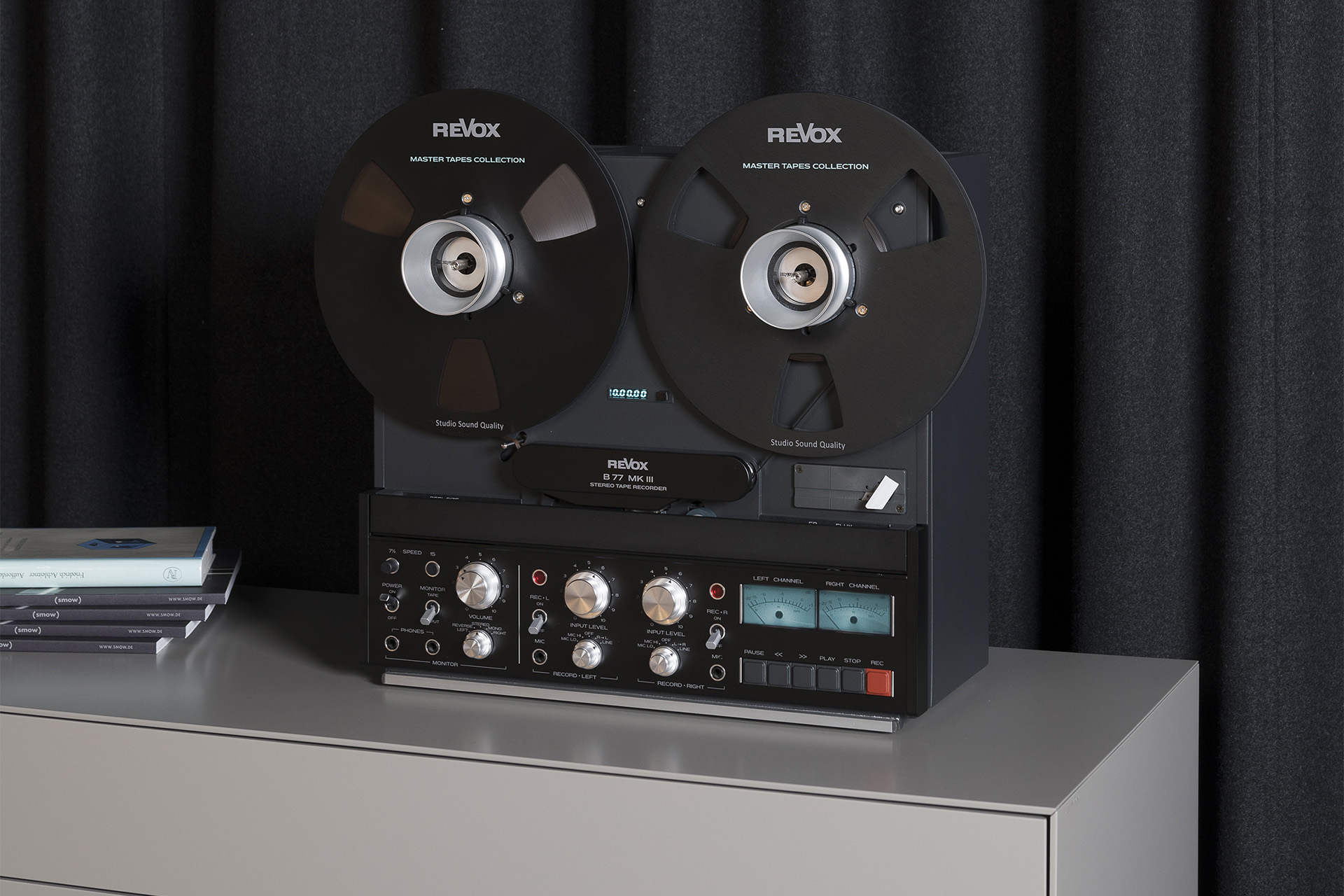Revox – B77 MK III Stereo Tape Recorder – Lifestyle 3 – Audio Elite Colombia